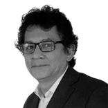 Ernesto Cussianovich - Moderador / Director de Energía, Recursos Naturales y Medio  Ambiente, Poliarquía